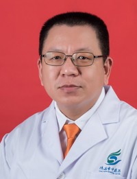 成卓霖